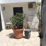 לינה וארוחת בוקר Delle Rose מארוג'ו