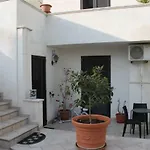 Delle Rose לינה וארוחת בוקר 4*