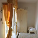 Delle Rose לינה וארוחת בוקר 4*