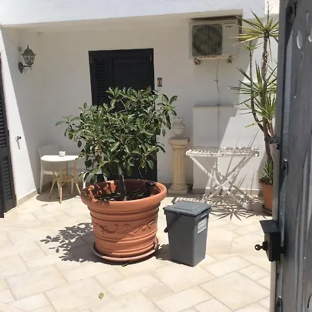 Bed & Breakfast Delle Rose Maruggio