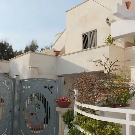 Bed & Breakfast Delle Rose Maruggio