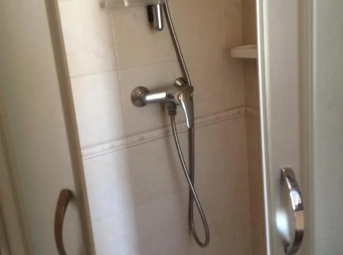 Delle Rose مارودجو